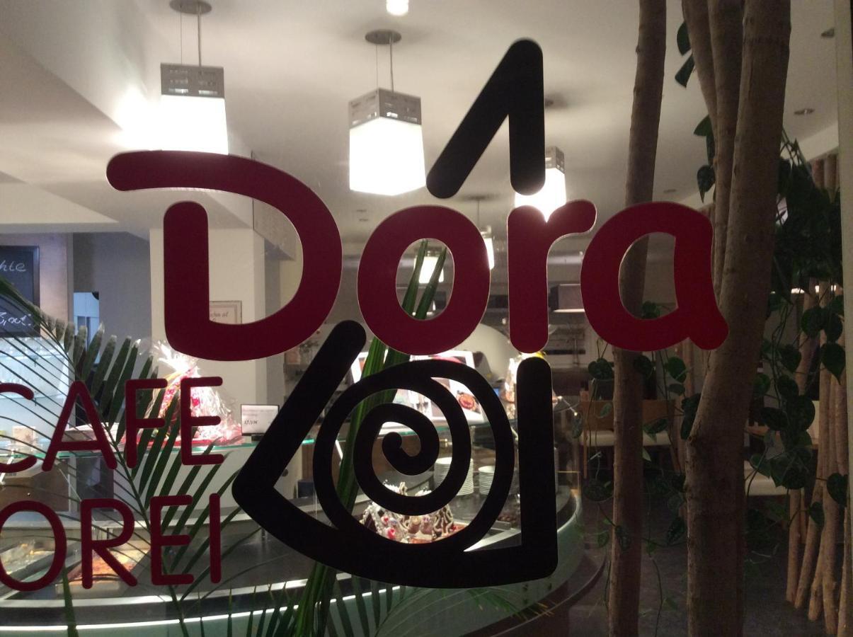 Hotel Konditorei Cafe Dora Münchberg Екстериор снимка